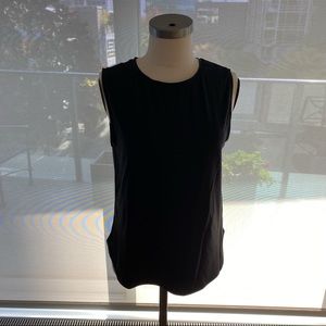 Uniqlo black workout tank top